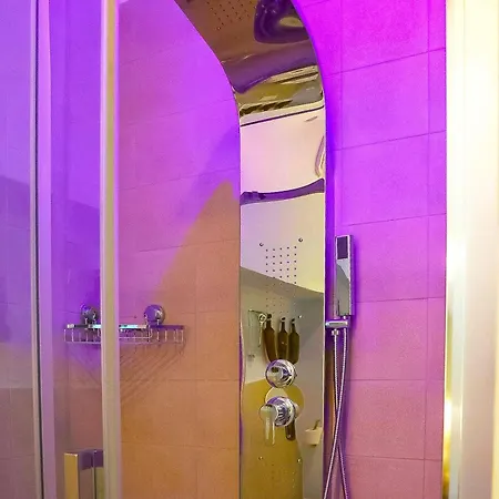 Volpe E Uva Winesuites & 4* 트라니