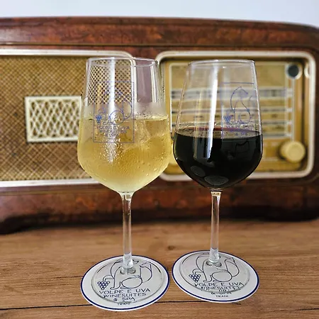 Volpe E Uva Winesuites &