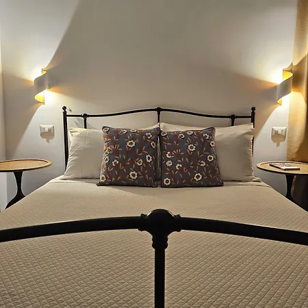 Volpe E Uva Winesuites & Bed and breakfast Trani