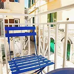 Volpe E Uva Winesuites & Bed & Breakfast Trani