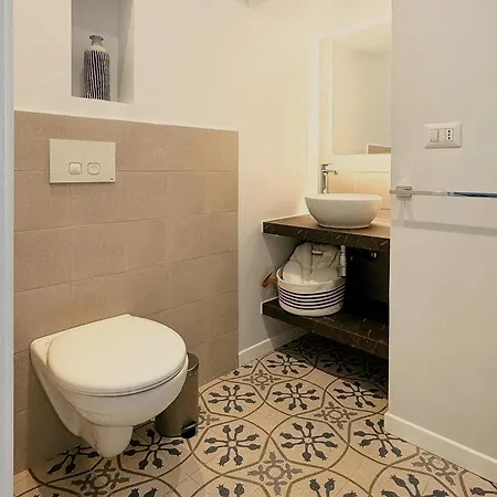 Volpe E Uva Winesuites & Bed and Breakfast Trani