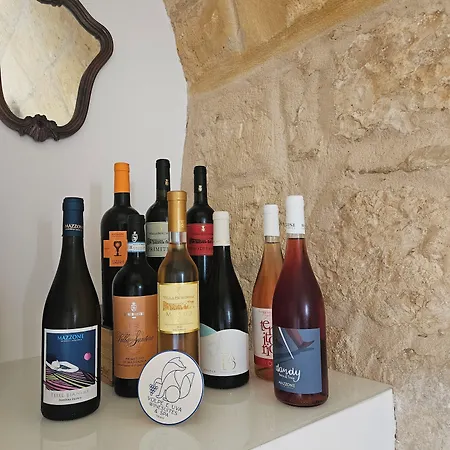 Bed and Breakfast Volpe E Uva Winesuites & Trani
